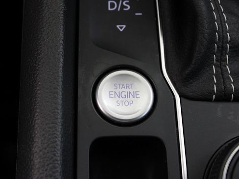 Used 2023 Volkswagen Atlas SEL R-Line AWD/4WD image 12