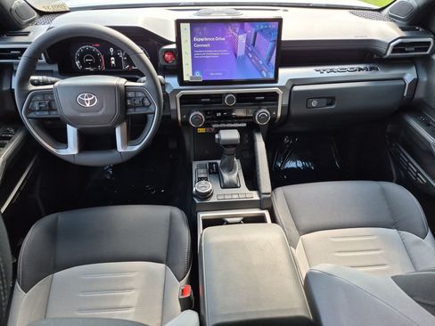 Used 2025 Toyota Tacoma TRD Off-Road w/ TRD Off Road Upgrade Package AWD/4WD image 29