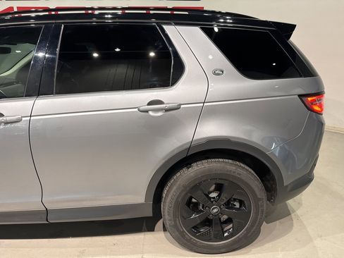 Used 2023 Land Rover Discovery Sport S image 6