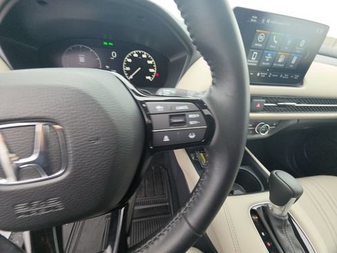 Used 2025 Honda HR-V EX-L image 18