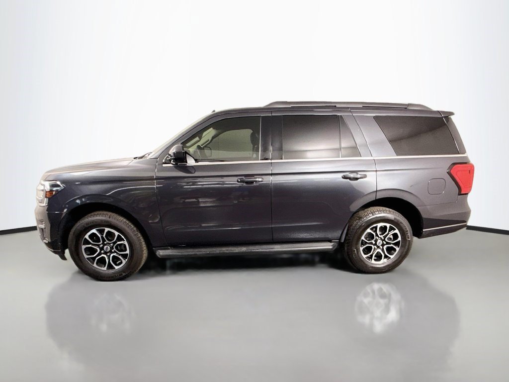 Used 2024 Ford Expedition XLT RWD image 6