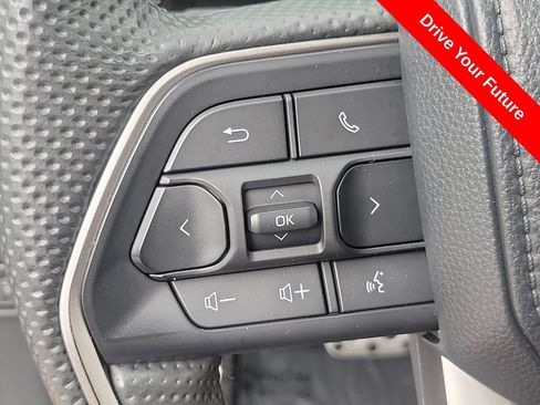 Used 2024 Toyota Tacoma TRD Sport w/ TRD Sport Premium Package AWD/4WD image 5