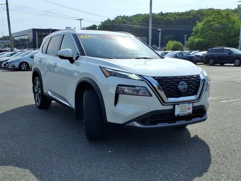 Used 2023 Nissan Rogue SL AWD/4WD image 3