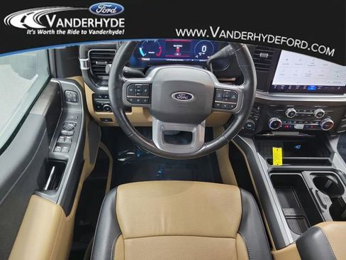 Used 2023 Ford F250 Lariat w/ Chrome Package image 15