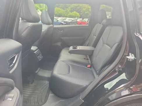 Certified 2025 Subaru Forester Limited AWD/4WD image 32
