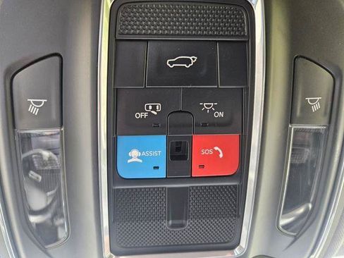 Used 2022 Jeep Grand Cherokee L Laredo w/ Luxury Tech Group I AWD/4WD image 29