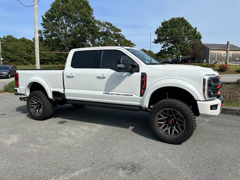 Used 2024 Ford F250 Lariat w/ Lariat Ultimate Package image 9