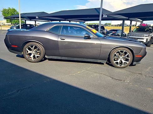 Used 2015 Dodge Challenger SXT Plus w/ Driver Convenience Group RWD image 5