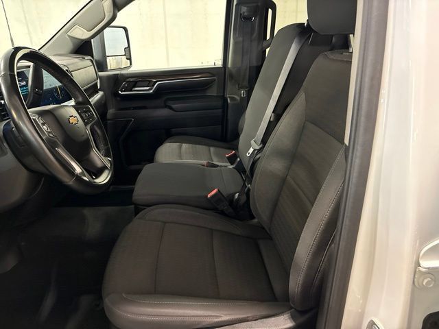 Used 2024 Chevrolet Silverado 2500 LT w/ Convenience Package AWD/4WD image 28
