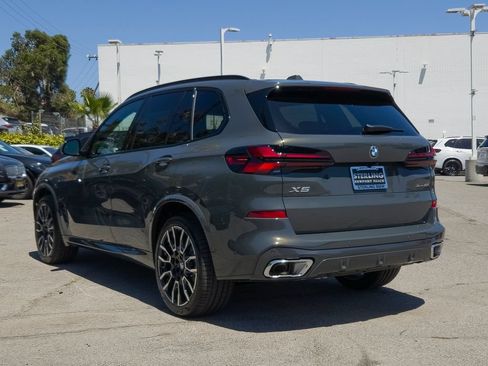 New 2026 BMW X5 xDrive40i w/ M Sport Package AWD/4WD image 15