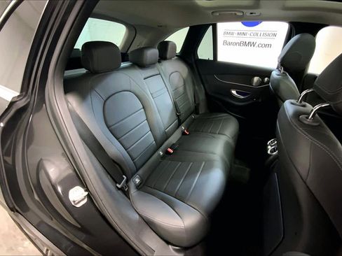 Used 2021 Mercedes-Benz GLC 300 4MATIC image 20