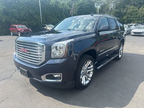 Used 2017 GMC Yukon SLT w/ Premium Edition AWD/4WD image 7