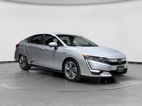 Used 2021 Honda Clarity Plug-In Hybrid image 4