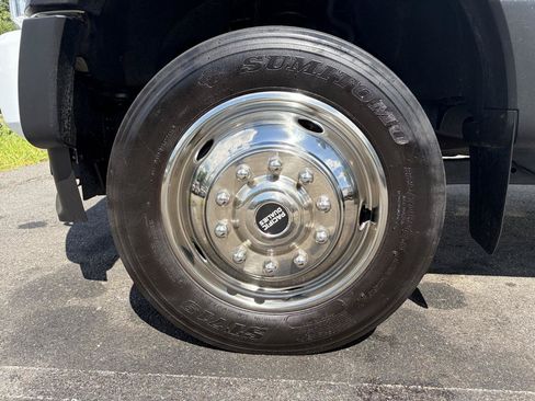 Used 2020 Ford F550 4x4 Regular Cab Super Duty image 11