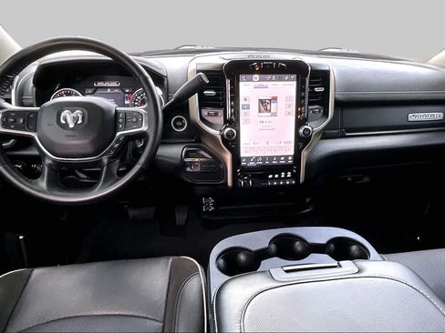 Used 2024 RAM 2500 Laramie w/ Safety Group AWD/4WD image 15