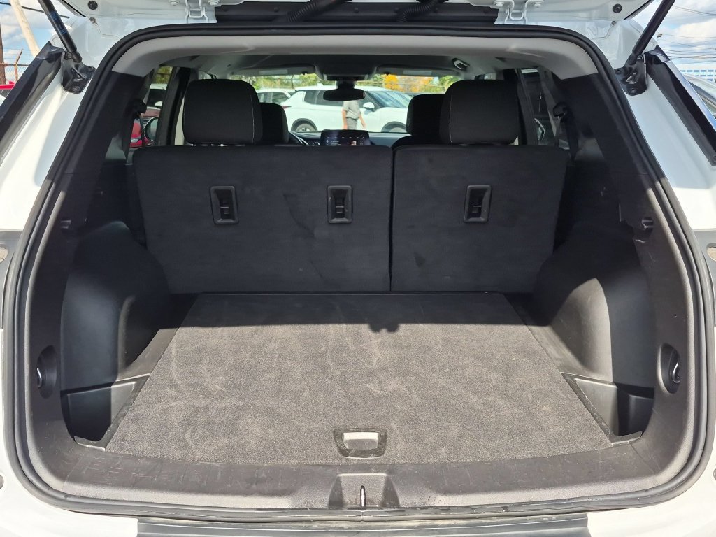 Used 2025 Chevrolet Blazer LT FWD image 26