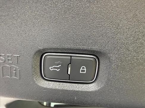 Used 2025 Ford Expedition Max Active AWD/4WD image 44