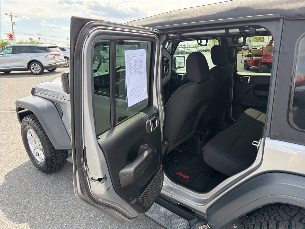Used 2021 Jeep Wrangler Unlimited Sport AWD/4WD image 16