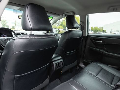 Used 2017 Toyota Camry XLE w/ Convenience Package FWD image 23