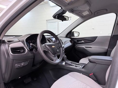 Used 2021 Chevrolet Equinox LS w/ LPO, Blackout Package FWD image 14