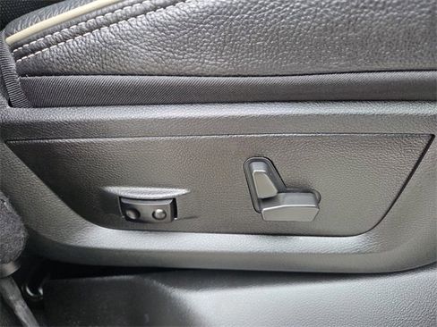 Certified 2022 RAM 2500 Limited image 18