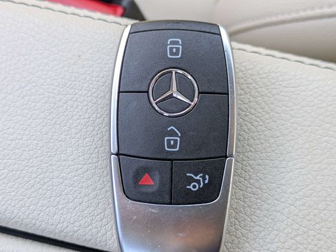 Used 2025 Mercedes-Benz CLA 250 image 36