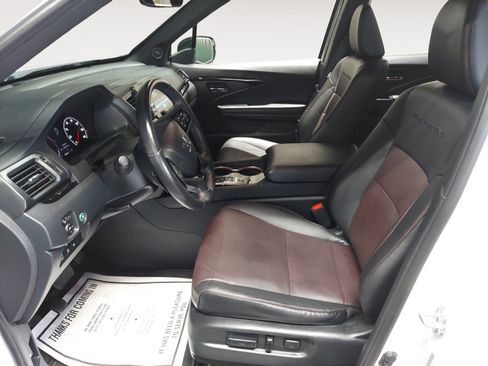 Used 2025 Honda Ridgeline Black Edition image 23