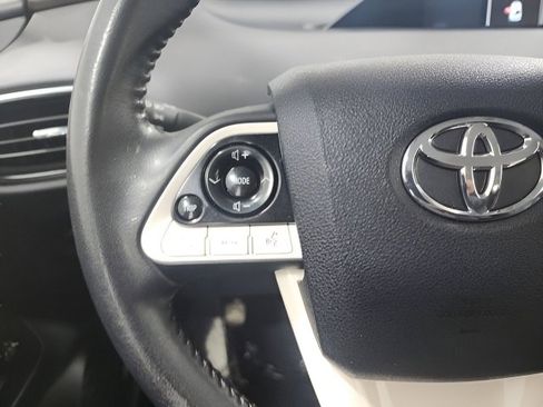 Used 2018 Toyota Prius Prime Premium image 27