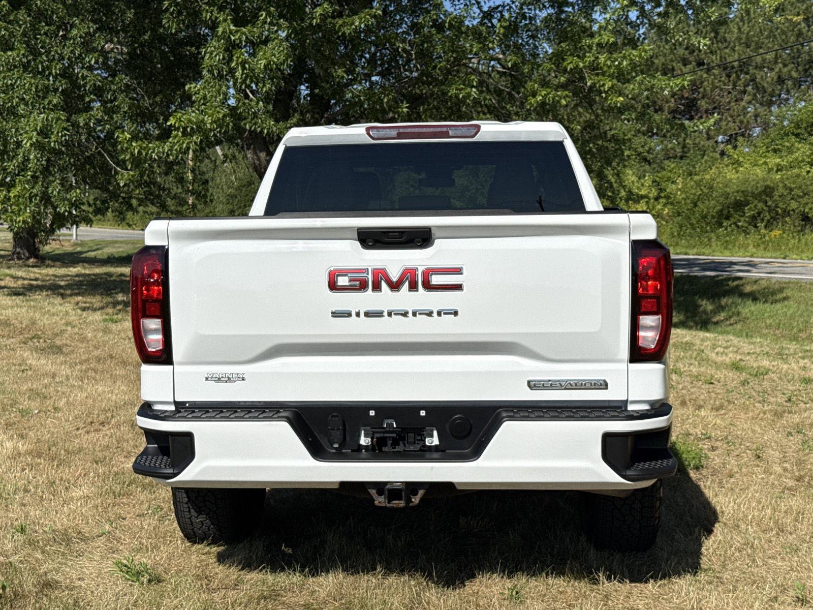 Used 2023 GMC Sierra 1500 Elevation AWD/4WD image 8