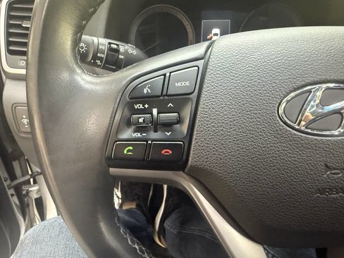 Used 2017 Hyundai Tucson Limited w/ Limited Ultimate Package 03 image 24