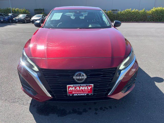 Used 2024 Nissan Altima 2.5 SV FWD image 9