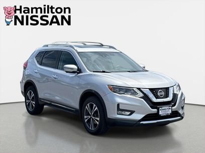 Used 2017 Nissan Rogue SL w/ SL Premium Package