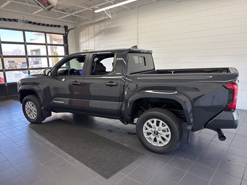 New 2026 Toyota Tacoma SR5 image 5
