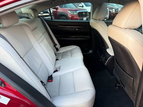 Used 2018 Lexus ES 350 w/ Premier Package image 24