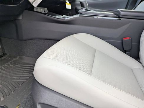 New 2026 Toyota Prius Limited image 4