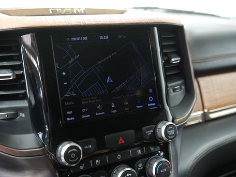 Used 2020 RAM 1500 Limited w/ Off Road Group AWD/4WD image 43