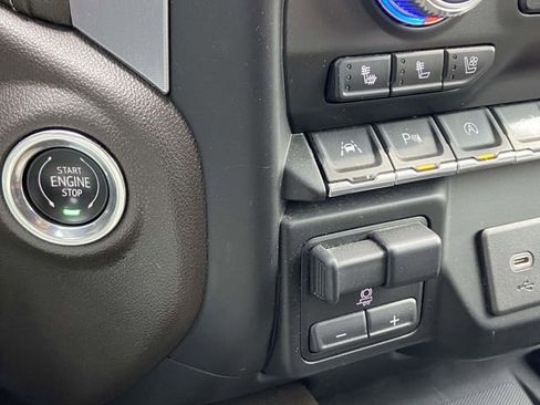 Used 2020 GMC Sierra 1500 SLT w/ SLT Premium Plus Package image 25
