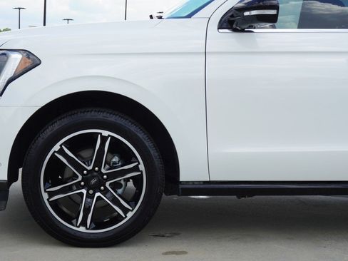 Used 2021 Ford Expedition Limited RWD image 11