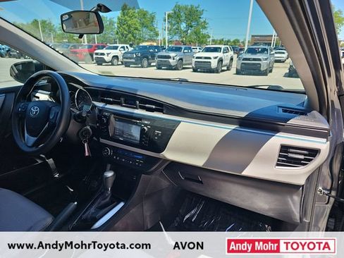 Used 2014 Toyota Corolla LE FWD image 31