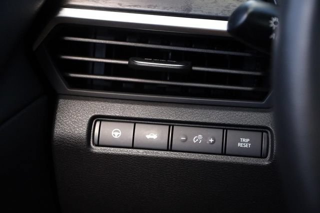 Certified 2025 Nissan Altima 2.5 SL FWD image 22