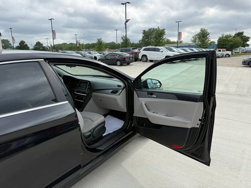Used 2018 Hyundai Sonata SE FWD image 21