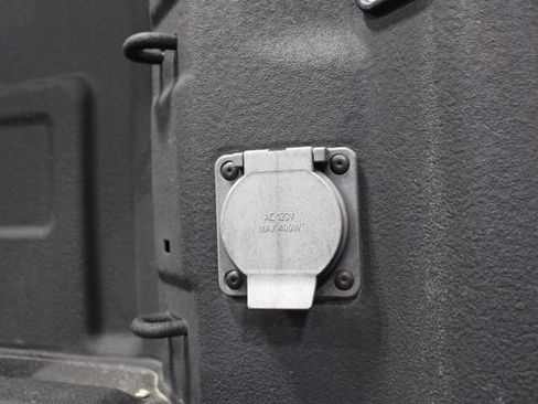 Used 2024 Chevrolet Silverado 1500 High Country w/ High Country Premium Package image 15