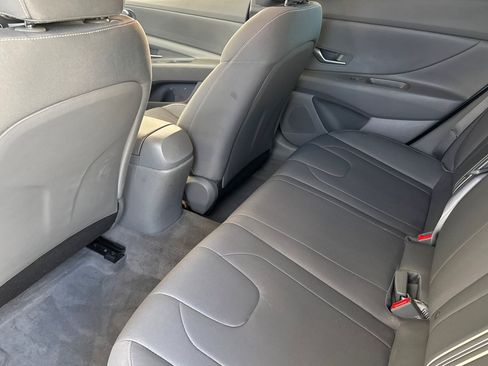 Used 2023 Hyundai Elantra SEL image 26