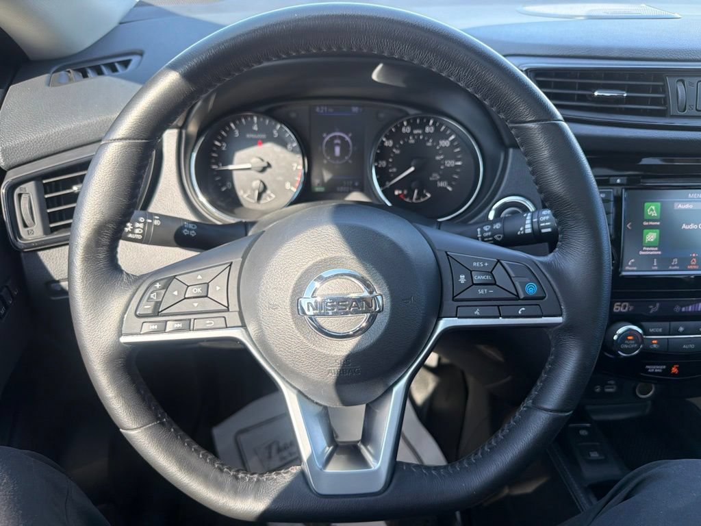 Used 2018 Nissan Rogue SL w/ Premium Package FWD image 12