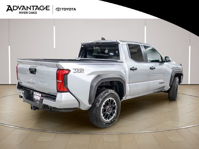 Certified 2025 Toyota Tacoma TRD Off-Road AWD/4WD image 8