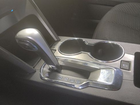 Used 2015 Chevrolet Equinox LS image 26