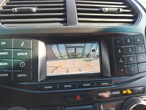 Used 2017 Ford Explorer XLT image 20