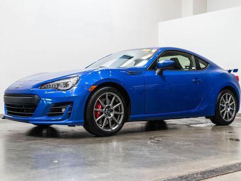 Used 2018 Subaru BRZ Limited w/ Performance Package RWD image 3