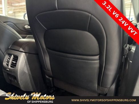 Used 2022 Jeep Cherokee Limited image 39