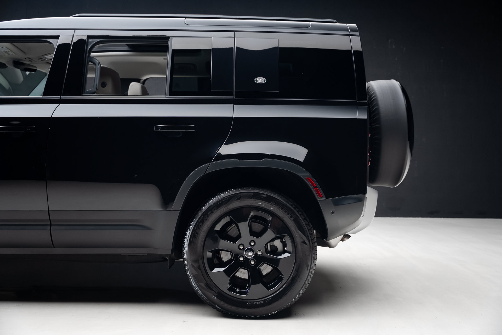 Used 2024 Land Rover Defender 110 S AWD/4WD image 20